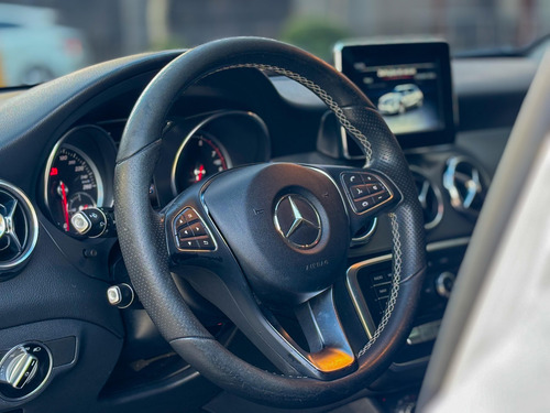 Mercedes-Benz Classe GLA 1.6 Advance Turbo Flex 5p
