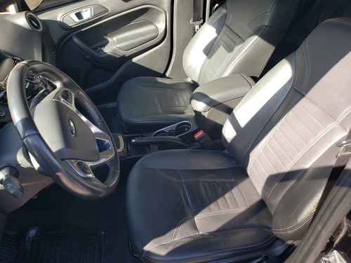 Imagen 9 de 15 de Ford Fiesta Titanium Powershift