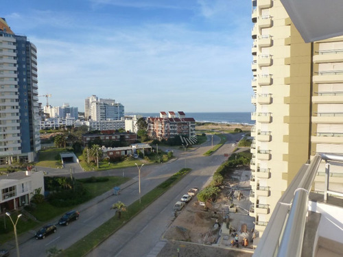 Imagen 9 de 30 de Apartamento En Alquiler Temporal, Brava, 2 Dormitorios