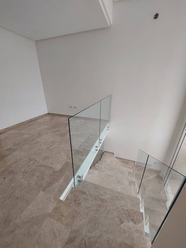 Julian Acosta. Vende Exclusivo Town House, Cumbres De Guataparo
