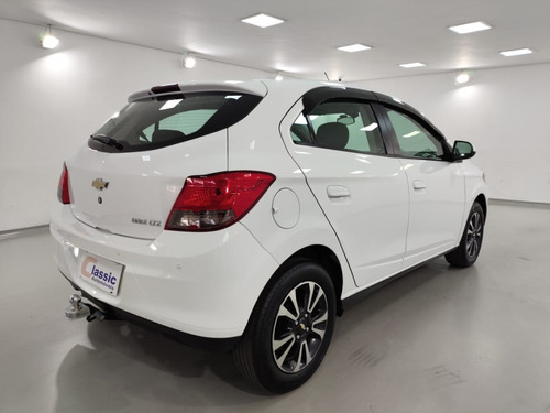 Chevrolet Onix 1.4 MPFI LTZ 8V FLEX 4P MANUAL