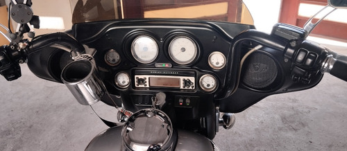 Motocicleta Harley Davidson Street Glide