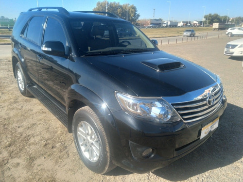 Imagen 2 de 14 de Toyota Sw4 2012 3.0 Srv Cuero I 171cv 4x4 5at
