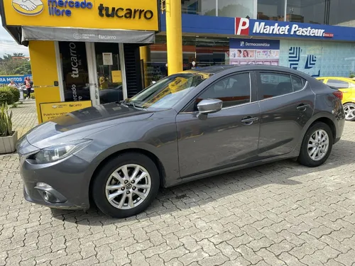 Mazda 3 2.0 Touring