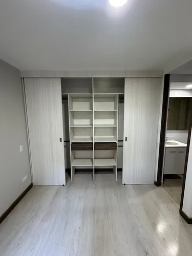 Apartamento En Venta, En La Estrella, Sector Las Brisas.