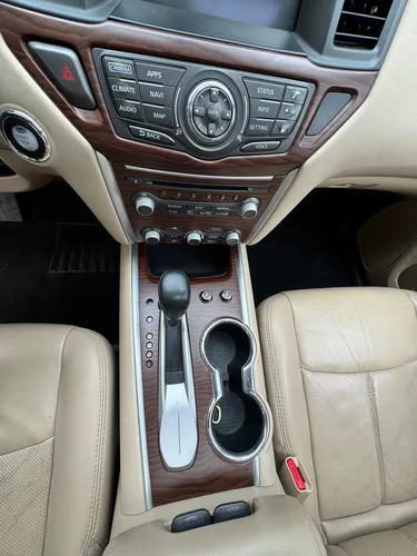 Nissan Pathfinder 3.5 Exclusive Cvt