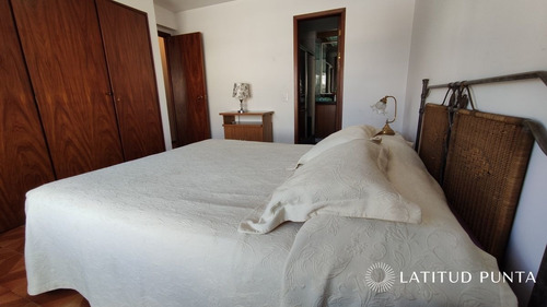 Imagen 22 de 30 de Apartamento En Península, 3 Dormitorios Más Dependencia