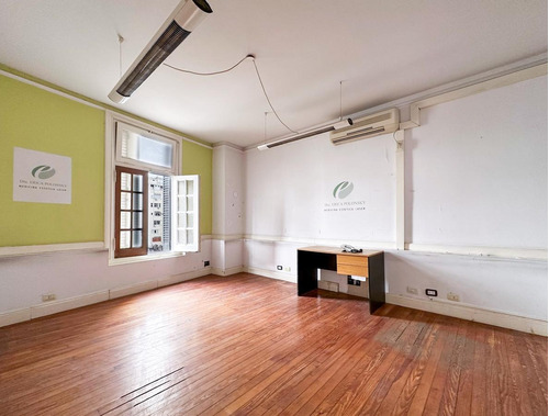 Imagen 9 de 24 de Departamento 4 Ambientes. Apto Comercial. Frente A Plaza. Piso Alto.
