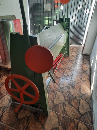 Imagem 4 de 5 de Dobradeira