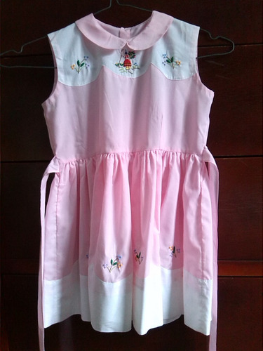 Vestido De Niña Con Bordado De Portugal, Talla 2