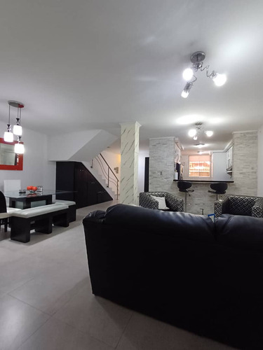 Casa En Venta En Conjunto Villa Ávila, Guatire