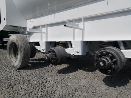 Volteo 30m 3 Ejes, Llantas, Rines, Piston ,capacidad 40 Ton