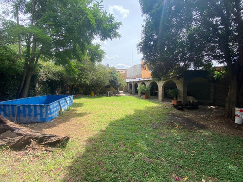 Casa En Una Sola Planta A Metros De Acceso Oeste.