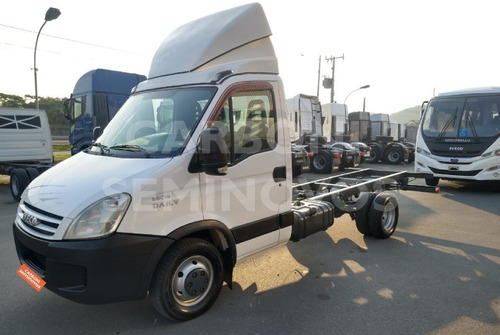 Imagem 4 de 11 de Iveco Daily 55c16 Cs 4x2, Ano 2010/2011