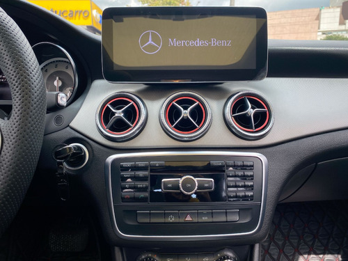 Mercedes Benz Cla200 1.6 At 2014