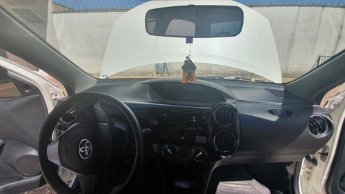 Toyota Etios 2015 1.5 16v Xs 5p