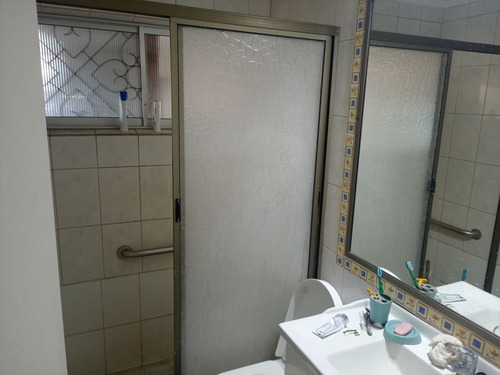 Casa 4 Dormitorios 2 Baños Un Piso Ampliada Sector Norte
