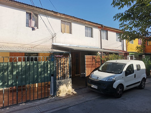 Casa En Venta Villa Los Troncos, Comuna La Cisterna