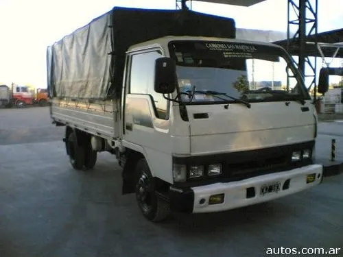 Parabrisas Mitsubishi Canter 1985-1996 Cam Verde Parabrisas Mitsubishi Canter 1985-1996 Cam Verde