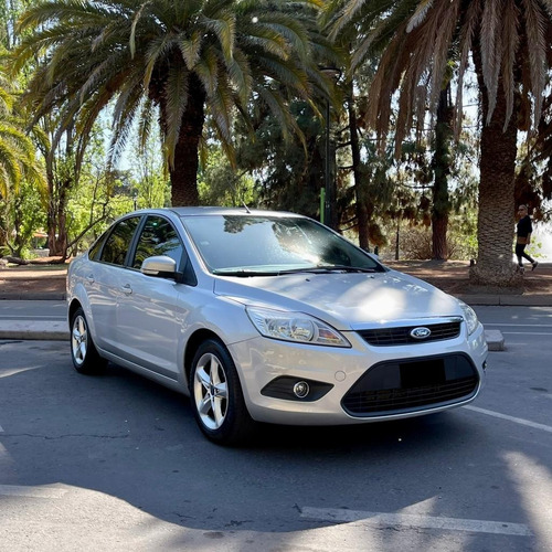 Imagen 6 de 10 de Ford Focus Ii 1.6 4ptas Trend Exe (l08)
