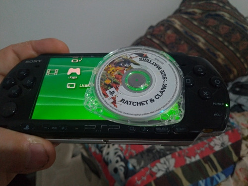 Jogo Psp Umd Rachet Clank Size Matters S/cx Em Português (Usado)