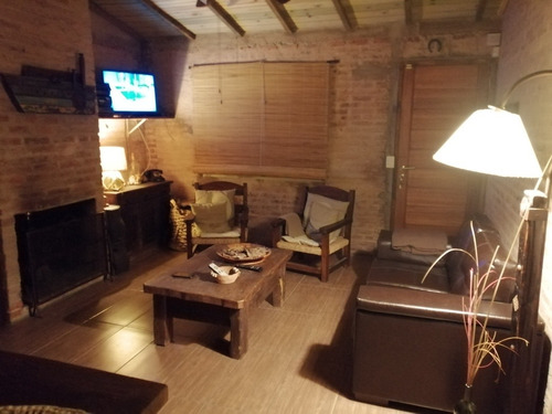 Casas A 2 Cuadras Y Media De La Playa!! Y Además Piscinas!!