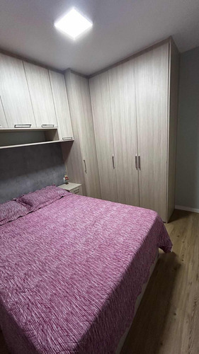 Apartamento 2 Dormitórios Com Móveis Planejados