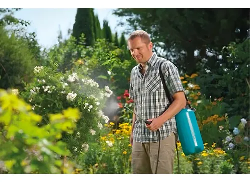 Fumigadora 5lt Manual Gardena Color Celeste