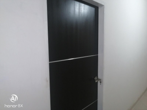Imagen 1 de 5 de Alquiler De Oficina Ideal Para Consultorio Medico En El Este De Barquisimeto.