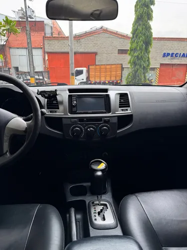 Toyota Fortuner 2.7 Sr5 4X2