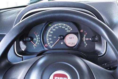 Imagem 10 de 13 de Fiat Palio Week. Attractive 1.4 Fire 8v 2016