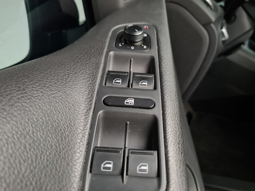 Imagen 13 de 15 de Volkswagen Tiguan 2016 1.4 Sport&style Dsg Qc At
