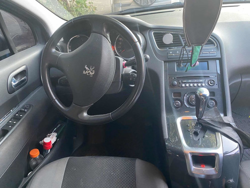 Imagen 4 de 7 de Peugeot 5008 2016 1.6 Allure Thp Impecable