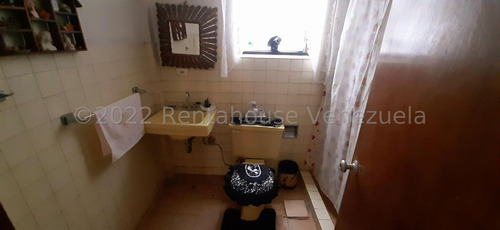Imagen 2 de 16 de Casa En Venta Mls #22-25712 - Laura Colarusso