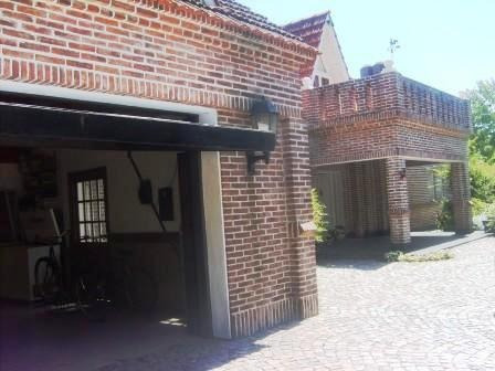Venta Bella Vista- 8 Amb.-gran Jardin-qcho-pileta
