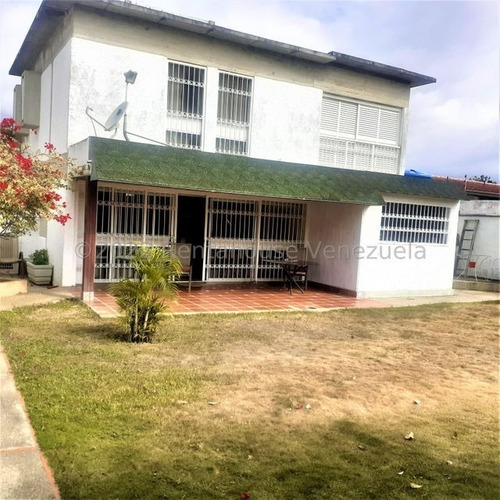 Imagen 1 de 16 de Mahiyer Rondón 0424-181-2731 Vende Casa En Santa Paula Mls #23-4632