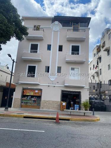 Edificio Comercial Ubicado En La Av. San Ignacio De Loyola De Chacao En Venta Mls #24-7875 Mr