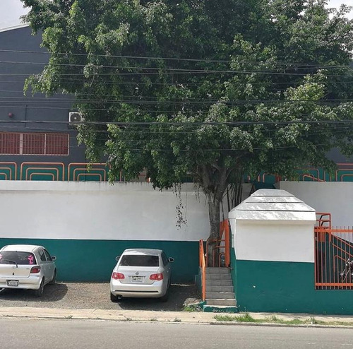 Te Vendo Excelente Nave En Santo Domingo