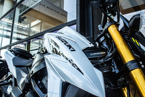Suzuki Gsx-s 750 - No Yamaha, No Kawasaki! Mc