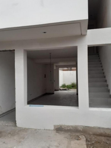 Venta Duplex De Categoria 3 Ambientes Con Cochera En Ramos Mejia!! - Financiado