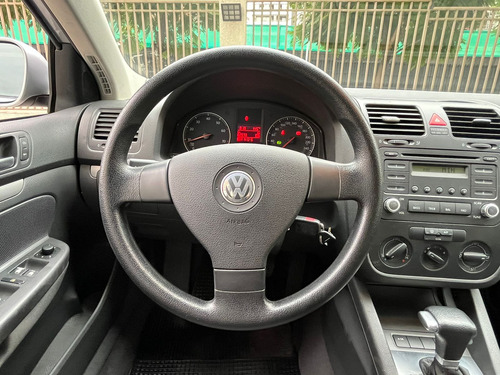 Volkswagen Vento Style 2.5 AUT