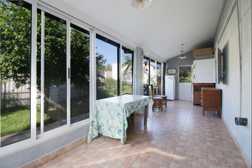 Casa Venta Parque Pileta Y Galpón Lomas De Zamora