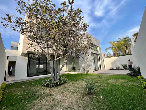 Imagen 11 de 30 de Casa En Fuentes Del Valle En Venta