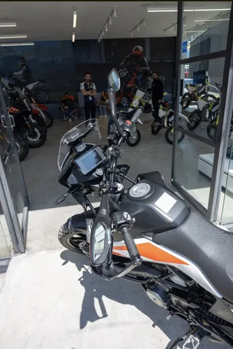 Ktm 390 Adventure, Llantas Tkc 70 Con Más Del 50% De Vida