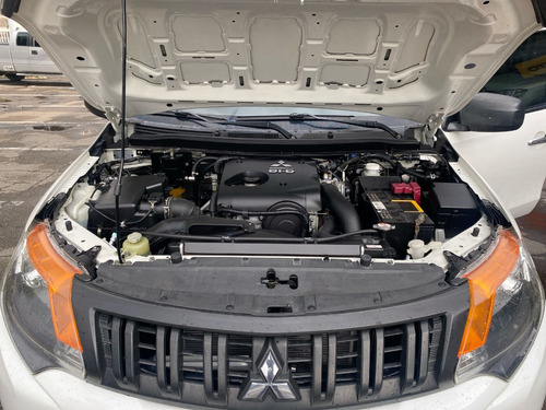 Mitsubishi L200 2.5l