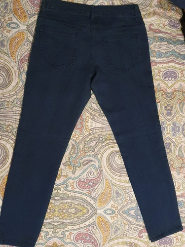 Jean Forever21 . Elastizado. T: 28. Azul Oscuro.