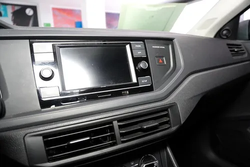 Volkswagen Virtus Trendline Placa Luy658