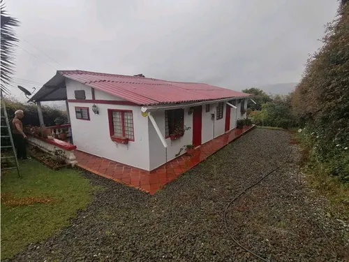 Venta De Finca En Guarne Vereda La Clara.