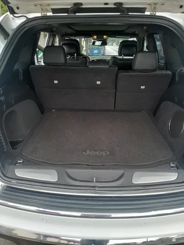Jeep Grand Cherokee 5.7 Summit 4x4 Mt