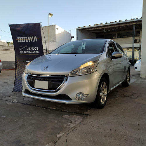 Peugeot 208 Allure 1.5 Touchscreen